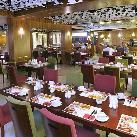 Eastyard Dammam Hotel - Formerly Ramada By Wyndham Дамам Екстериор снимка