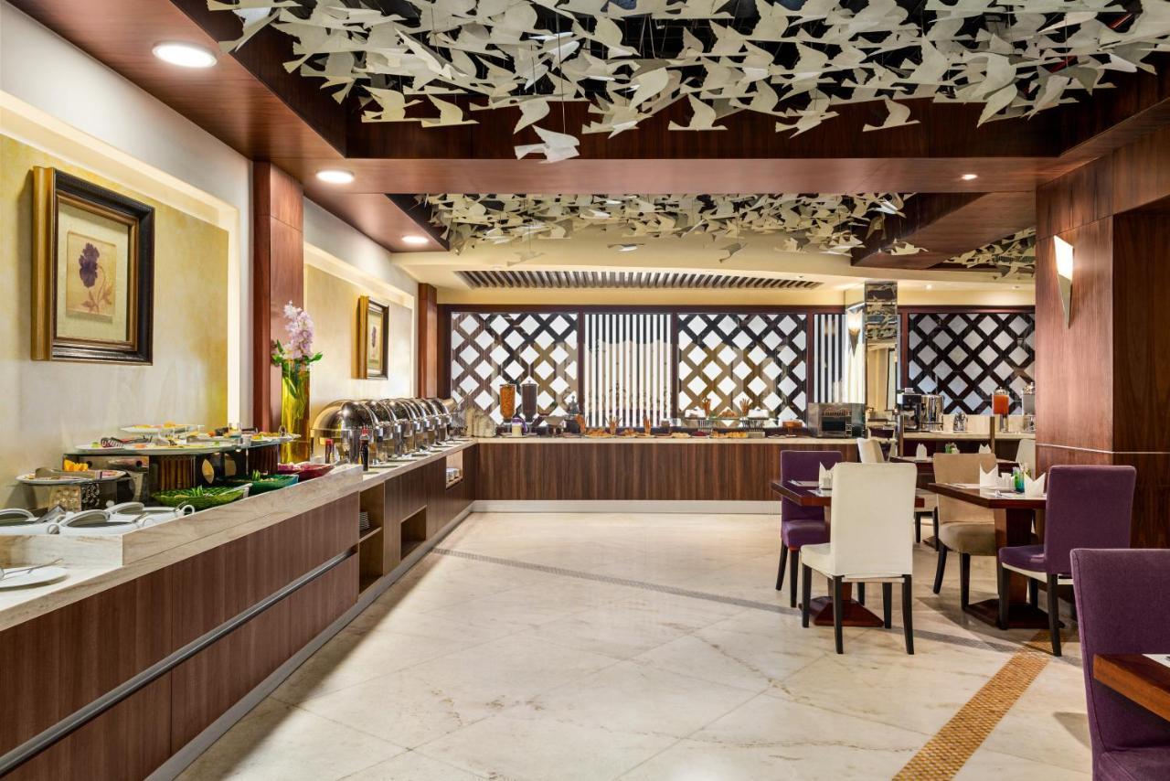 Eastyard Dammam Hotel - Formerly Ramada By Wyndham Дамам Екстериор снимка