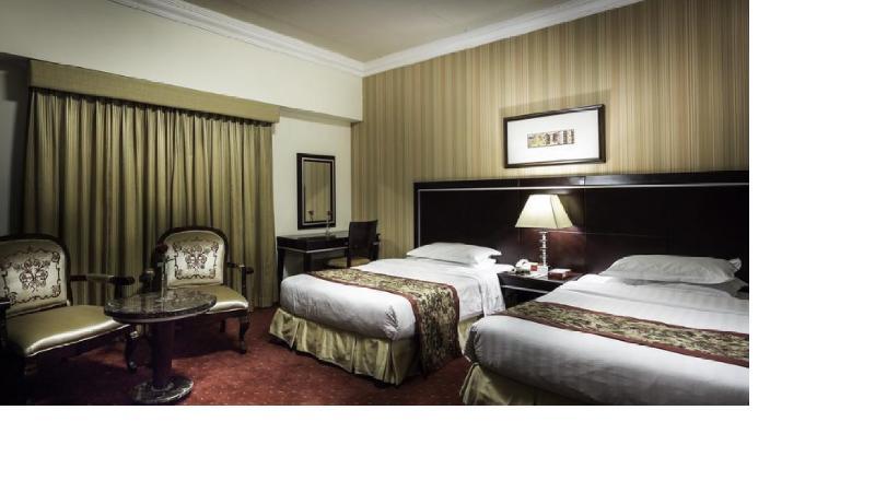 Eastyard Dammam Hotel - Formerly Ramada By Wyndham Дамам Екстериор снимка